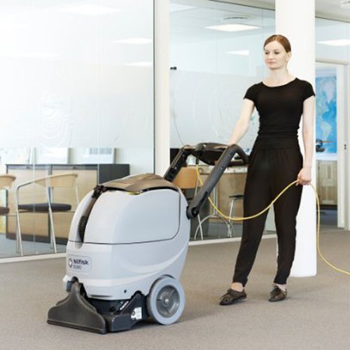Nilfisk ES300 Carpet Extraction Cleaner With Brush
