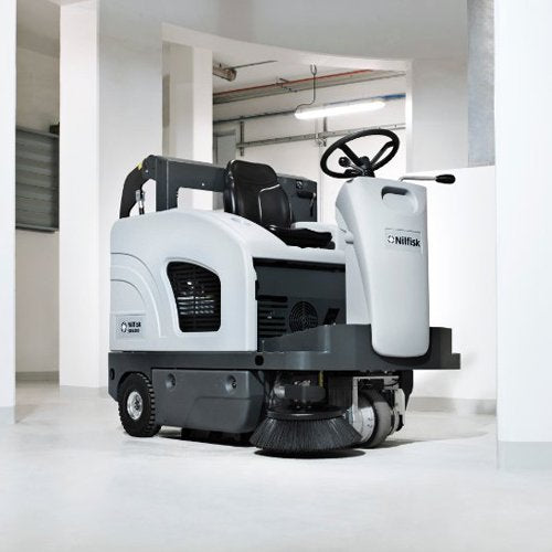 Nilfisk SW 4000 B New Battery Ride-on Sweeper