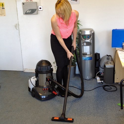 Steam Clean Systems SC2000 Commercial Steam And Vacuum Cleaner for carpet and upholstery. Compact yet powerful commercial steam cleaner. Ideal for for every type of business from contract cleaning through to food retailing and residential care.