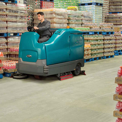 Tennant T17 Hire Ride On Floor Scrubber Dryer