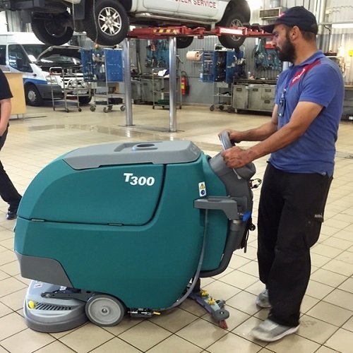 Tennant T300 New Battery Floor Scrubber Dryer