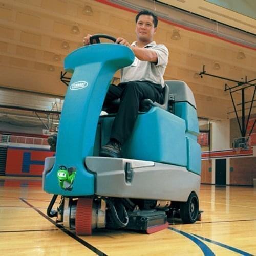 Tennant T7 Cylindrical New Ride-On Battery Floor Scrubber Dryer